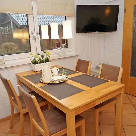 Blockhaus Mit Wlan Und Wintergarten